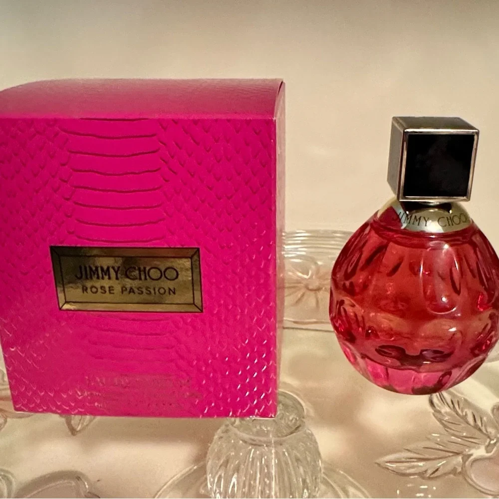 Jimmy Choo Pink Bath & Body Fragrance